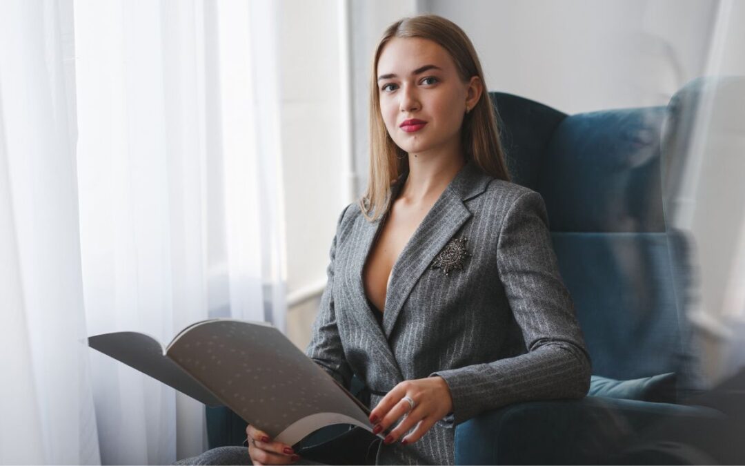 What are the benefits of having a LinkedIn coach?